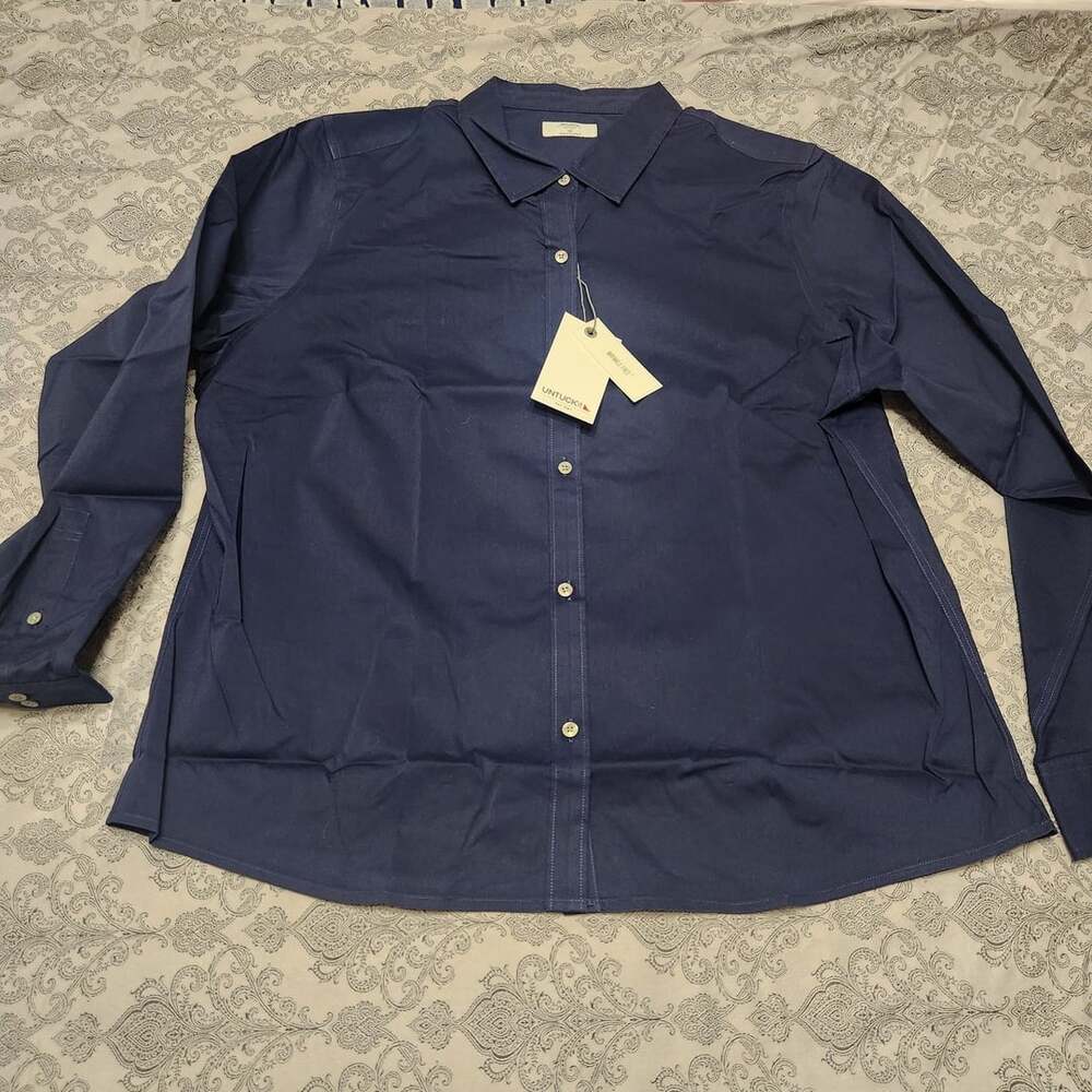 Bella Wrinkle Free Navy Blue Button-Up Shirt Size 18 Regular